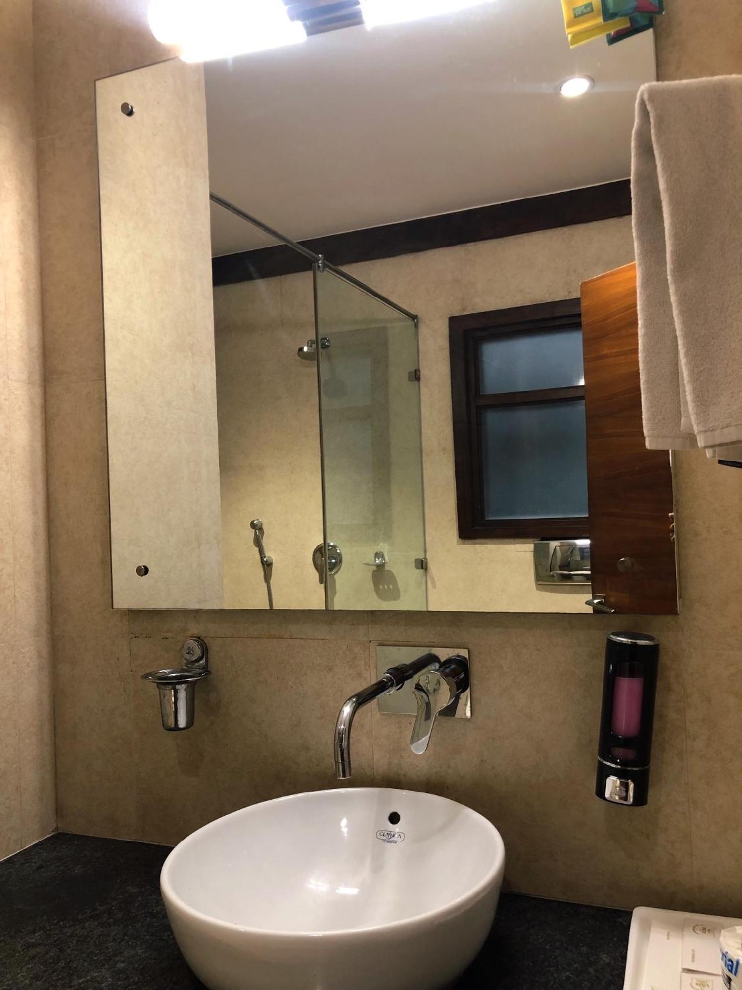 Uds Villa Scandinavian B&B - Next To Vfs New Delhi Bagian luar foto